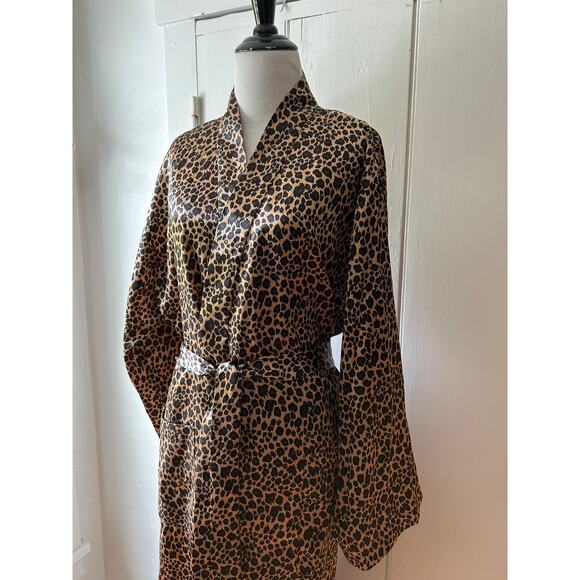 Bloomingdale's leopard print robe one size long kimono style belted silky - Picture 5 of 16